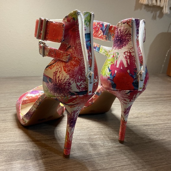 Gianni Bini, size 8, women’s high heels, floral, multicolor - Picture 3 of 6